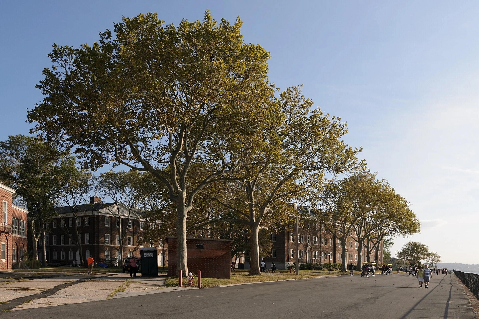 Governors Island — Wikimedia Commons
