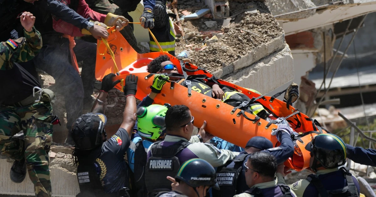 UN deploys 44 rescue teams as Venezuela quake toll tops 900