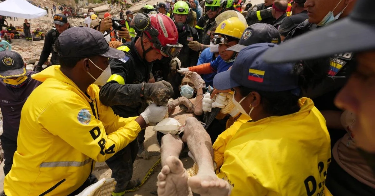 Rescue efforts falter in Venezuela as earthquake death toll climbs