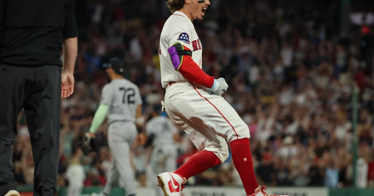 Red Sox look to sweep Yankees in Sunday night finale