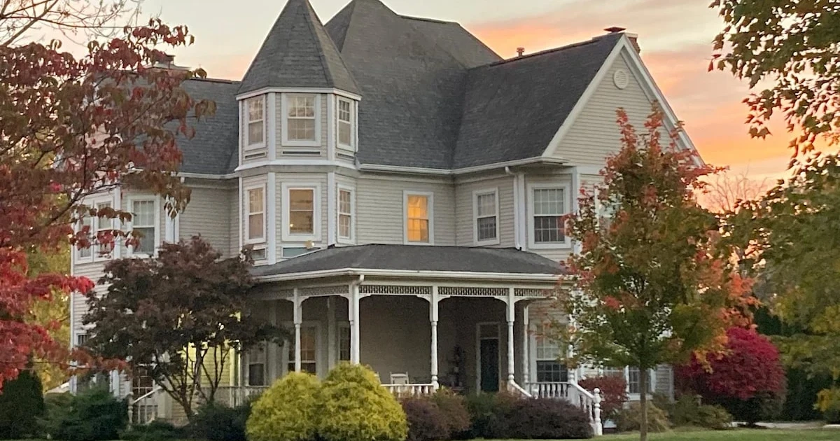 Bed-and-breakfast inns lean into charm as Airbnb expands listings