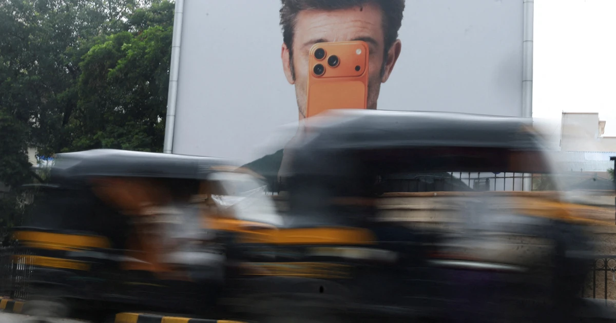 Apple challenges India antitrust probe, says investigators copied rivals' claims