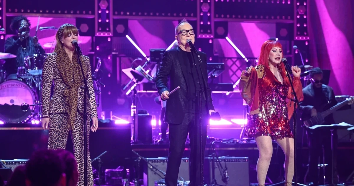 B-52s escape storm disaster as French festival cancels final day