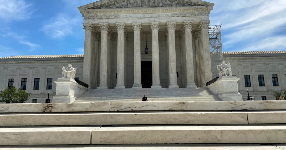 Supreme Court expands Trump power to fire FTC commissioner
