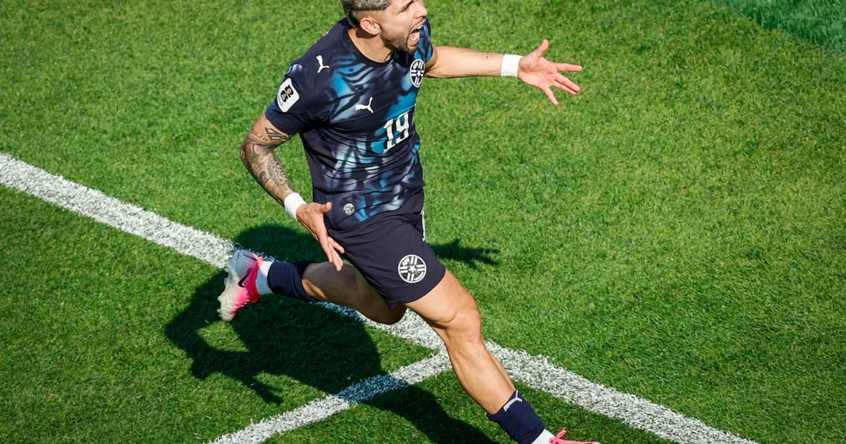 Julio Enciso heads Paraguay ahead against Germany in World Cup upset bid