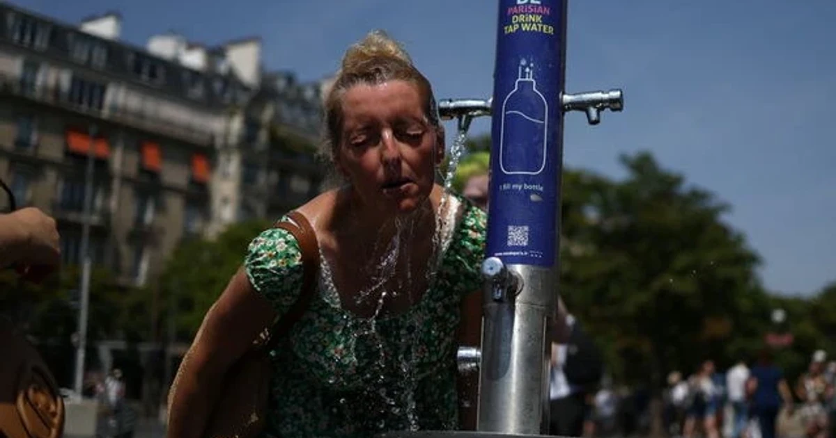 France keeps heat emergency plan at highest level as new wave looms
