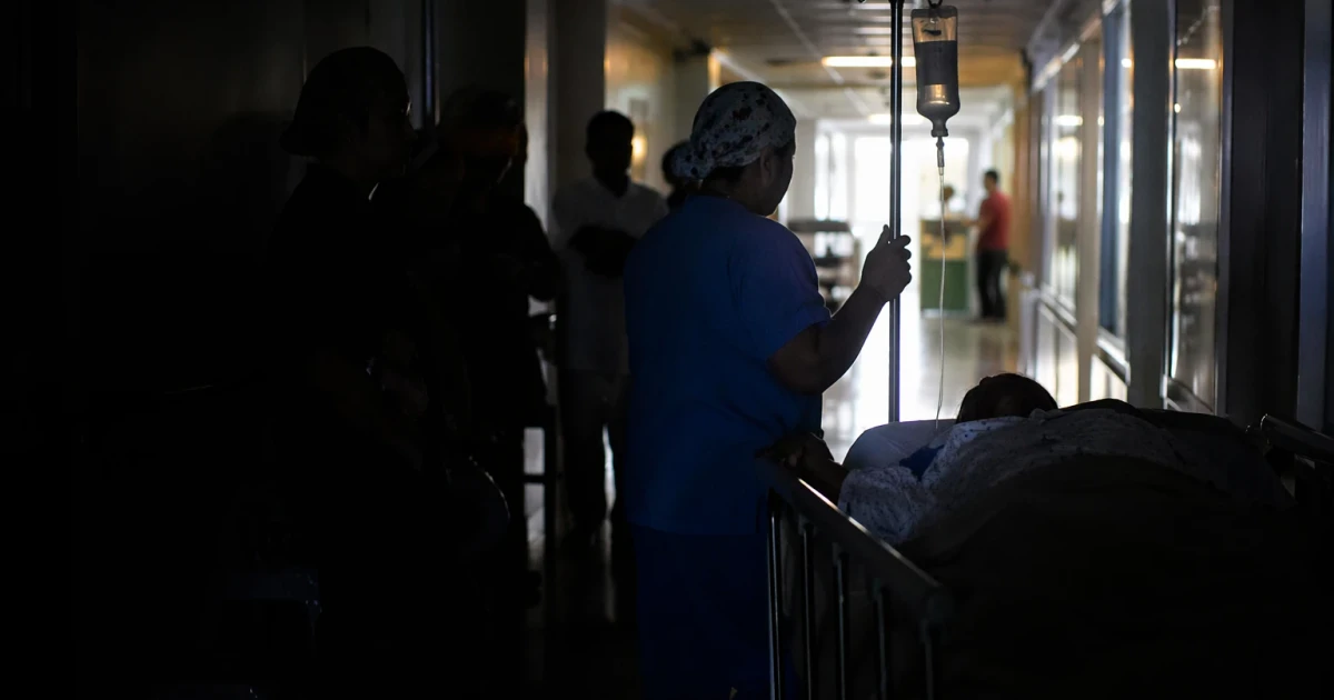 Venezuela quakes knock out power at La Guaira hospitals