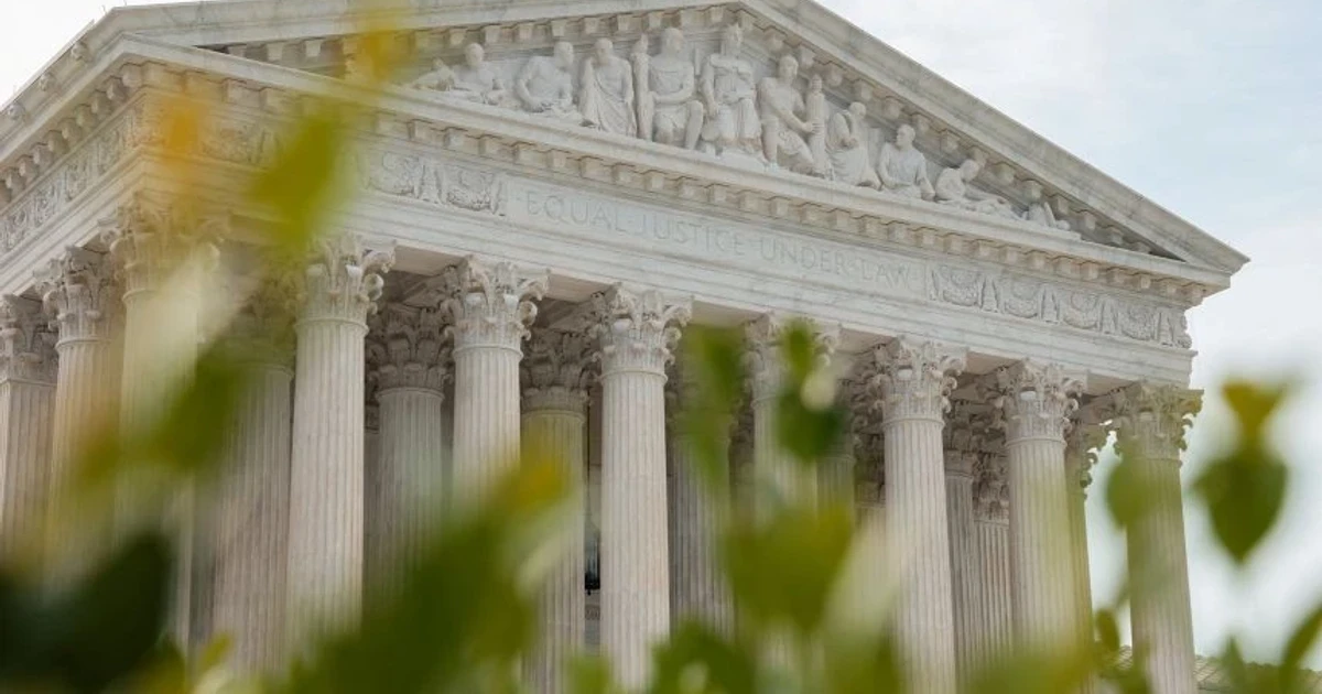 Supreme Court expands presidential power over regulators, preserves Fed independence