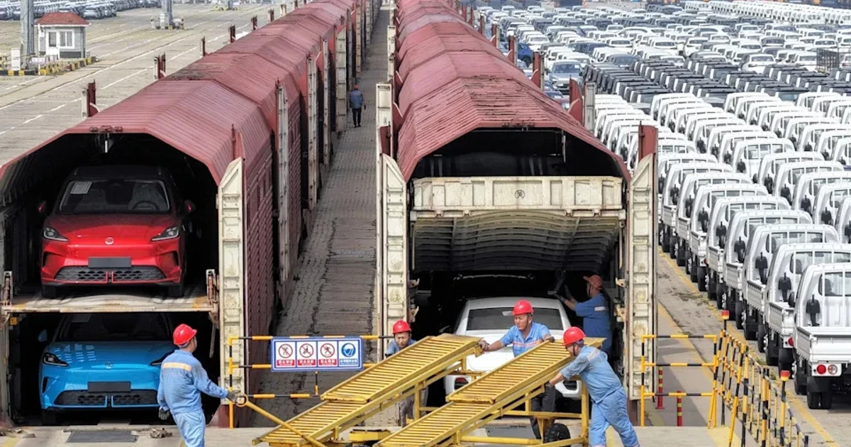 China services sector expands for second month, signaling cautious growth