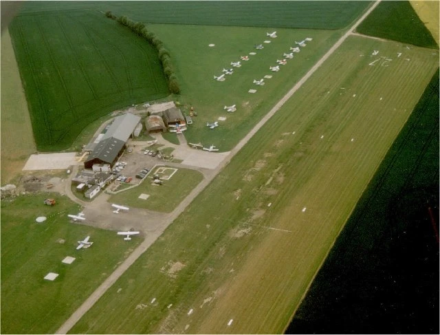 Cessna — Wikimedia Commons