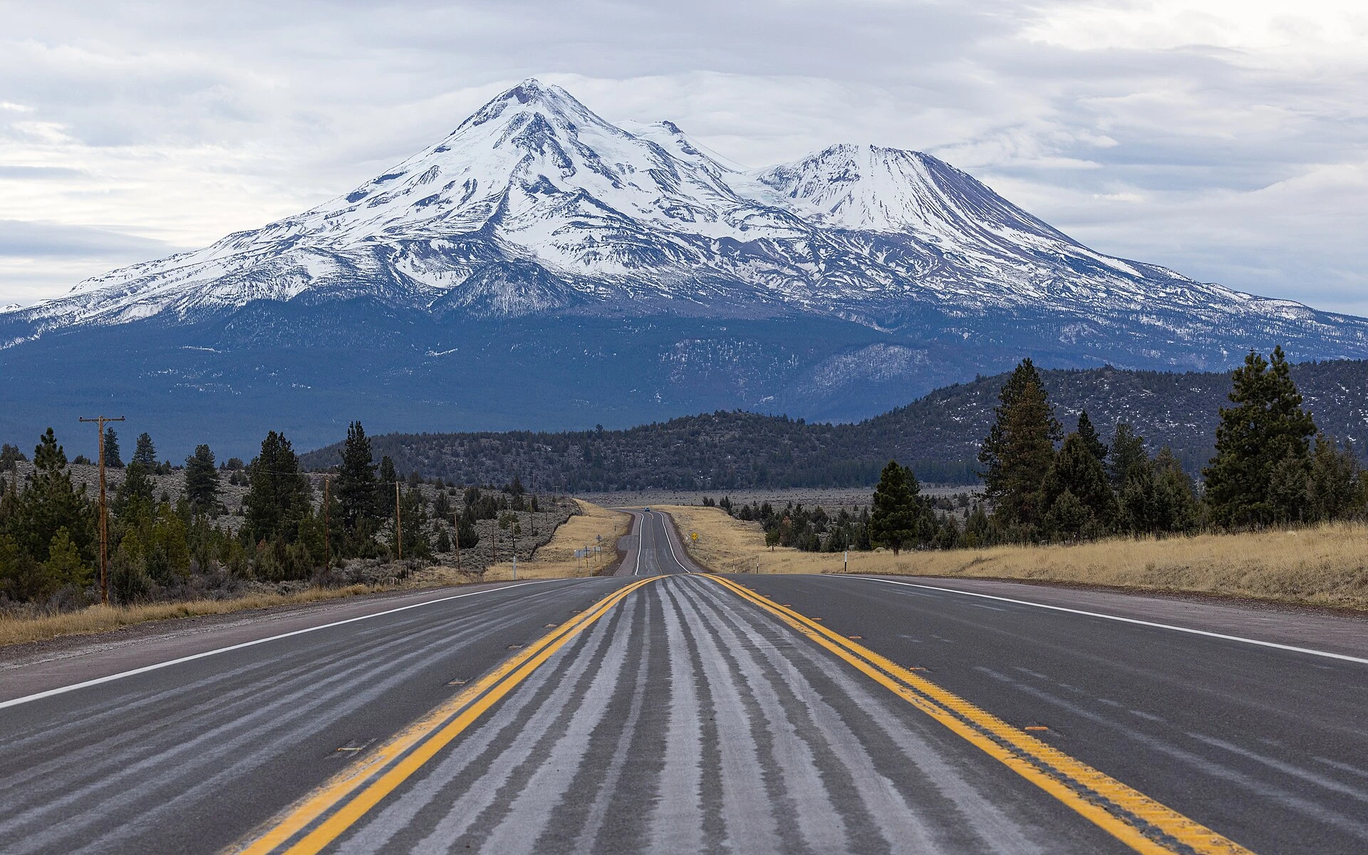 Mount Shasta — Wikimedia Commons
