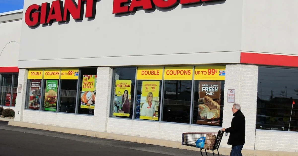 Kroger buys Giant Eagle in $1.65 billion deal, expands regional reach