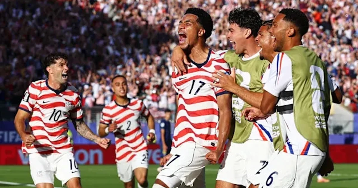 Tillman leads 10-man United States past Bosnia at World Cup
