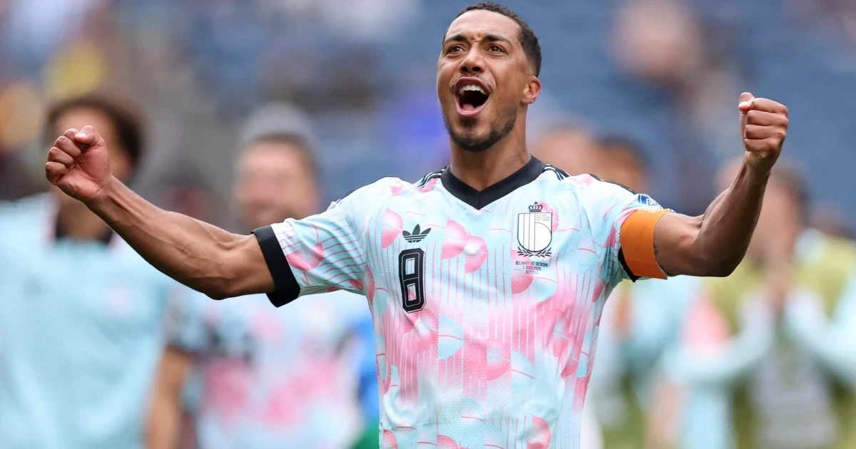 Belgium stuns Senegal with late comeback, reaches World Cup round of 16