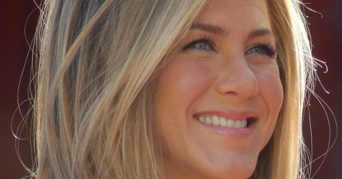 Jennifer Aniston shares rare photo of Jim Curtis with inner circle