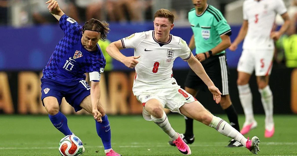 Manchester City agree record £116 million deal for Elliot Anderson