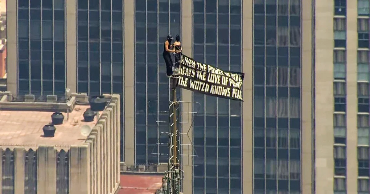 Empire State Building climbers charged after rooftop marriage proposal
