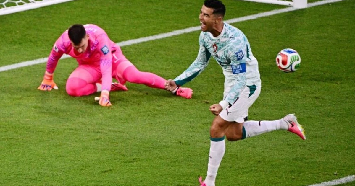Martínez defends Ronaldo as Portugal survives on his penalty