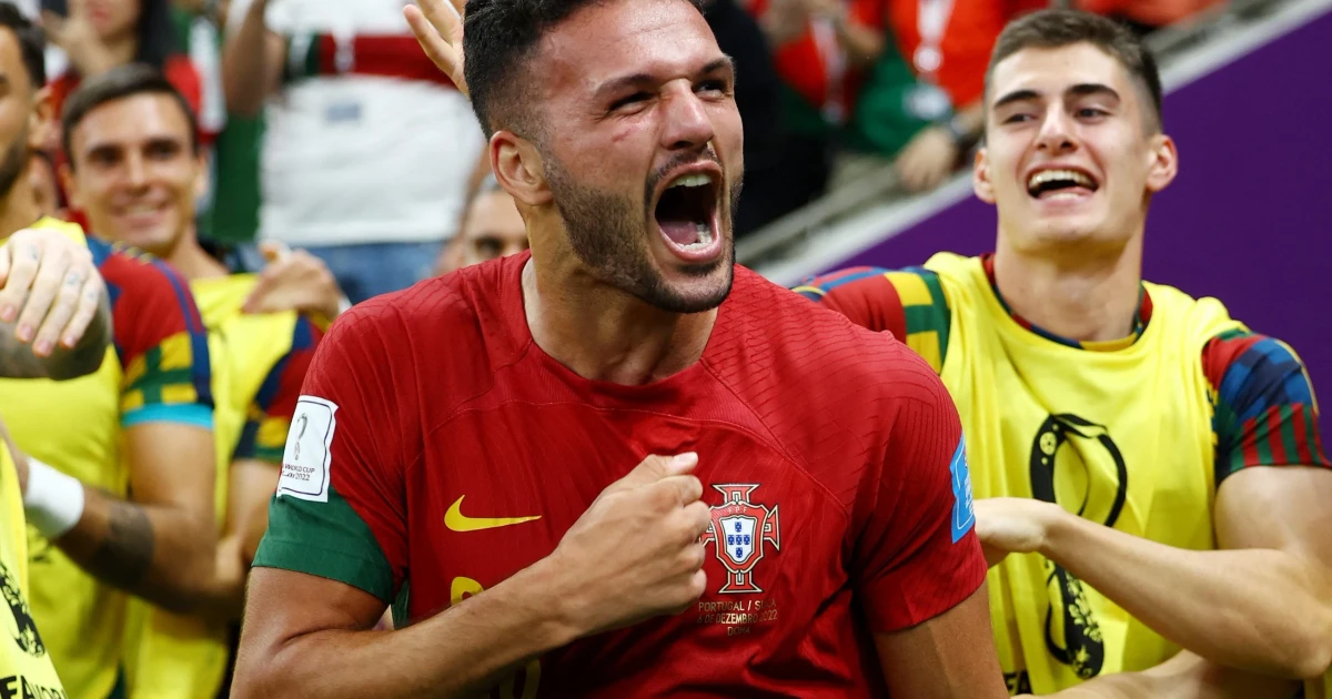 Portugal beats Croatia in stoppage time to reach World Cup last 16