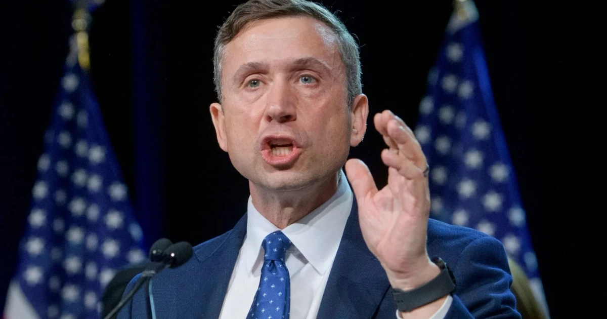 Democrats struggle to rally donors as fundraising woes deepen