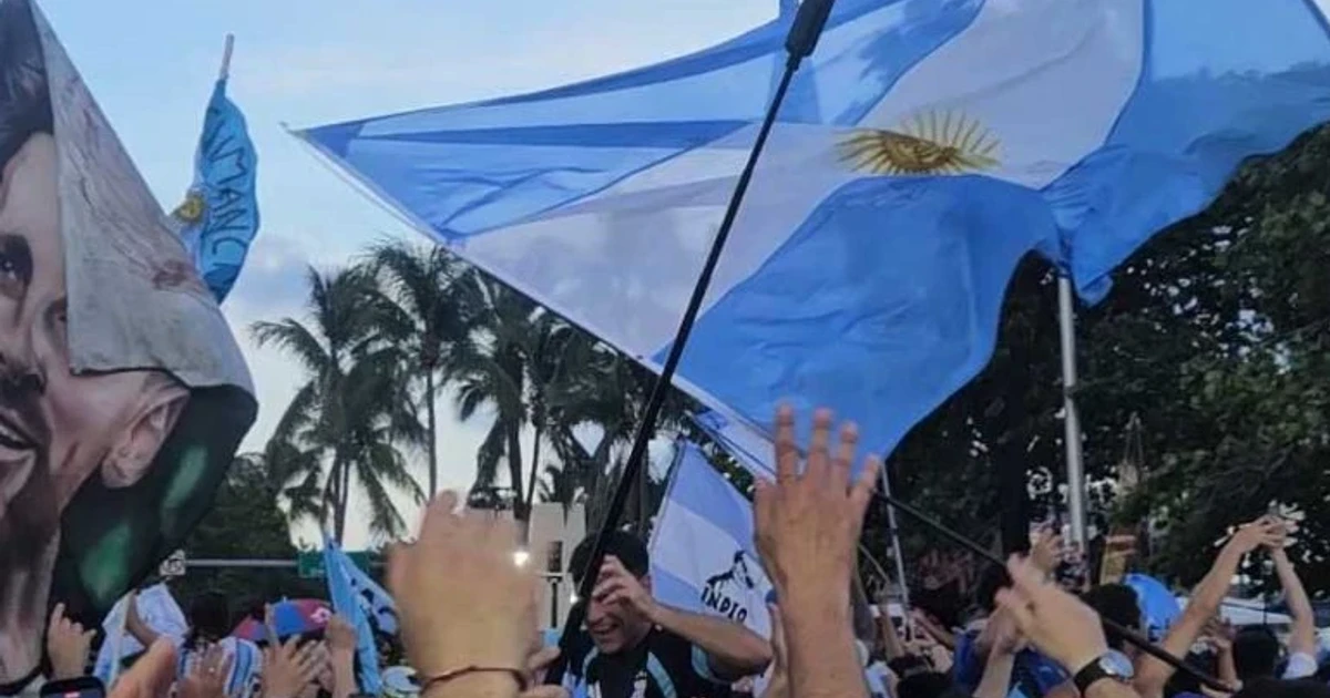 Messi leads Argentina to dream start, Miami erupts again