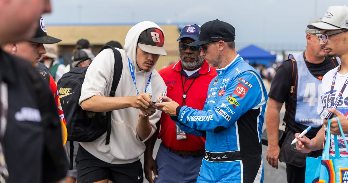 Chase Briscoe wins Chicagoland return as NASCAR standings shuffle