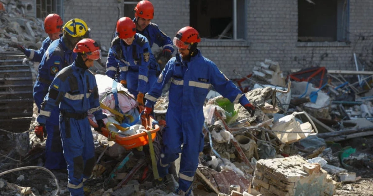 Russia strikes Kyiv with missiles and drones, killing 11
