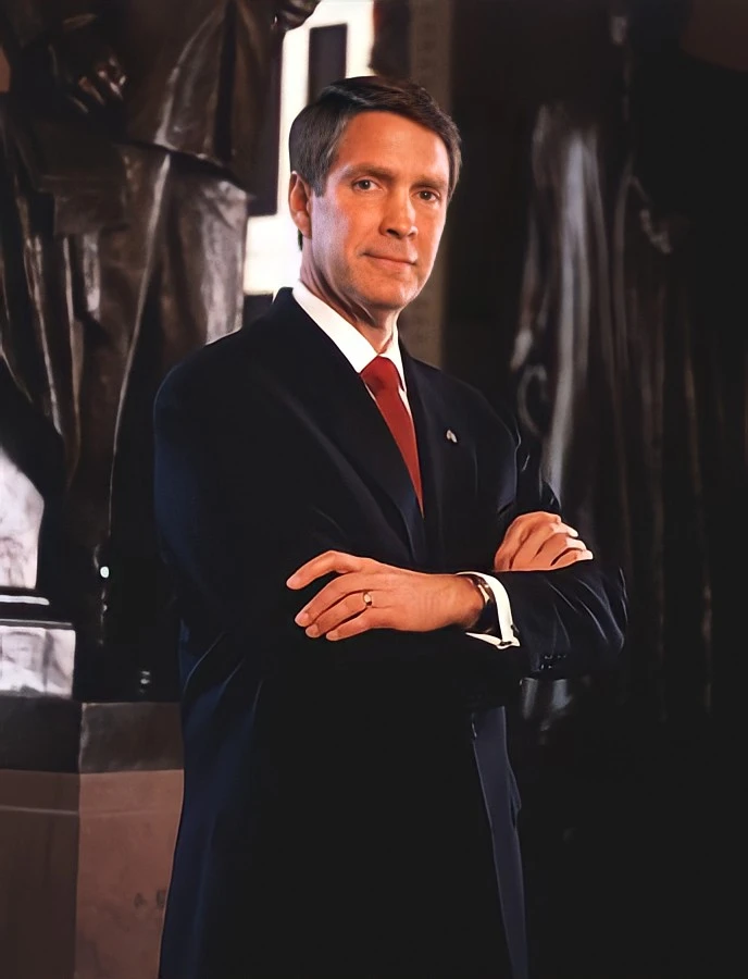 Bill Frist — Wikimedia Commons