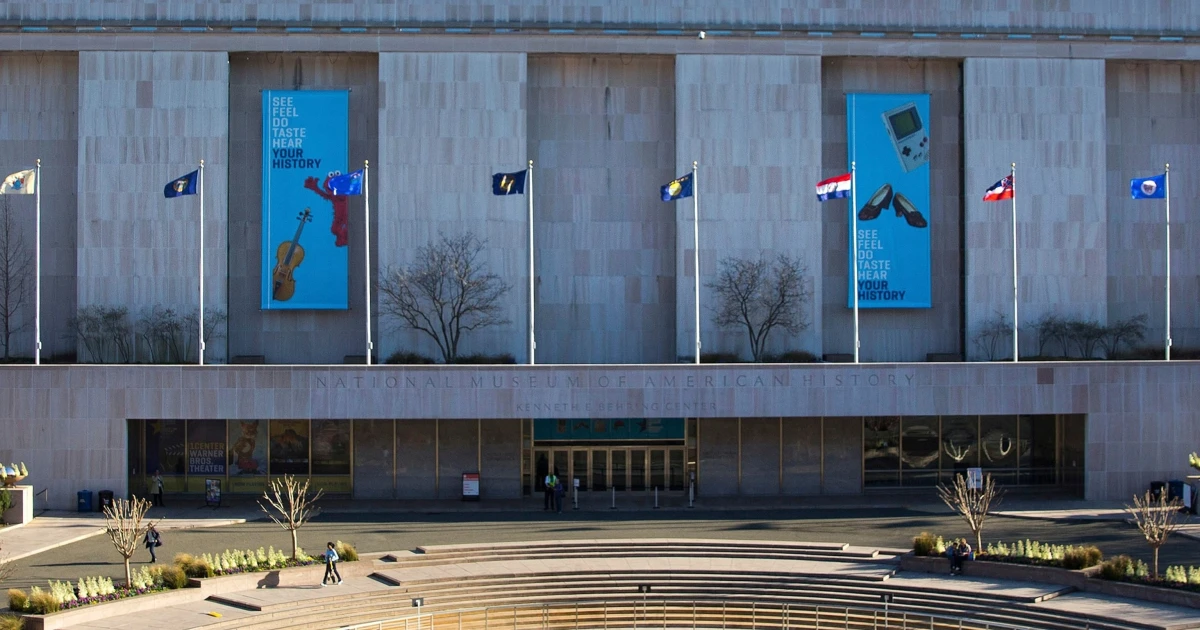 White House report accuses Smithsonian museum of political activism