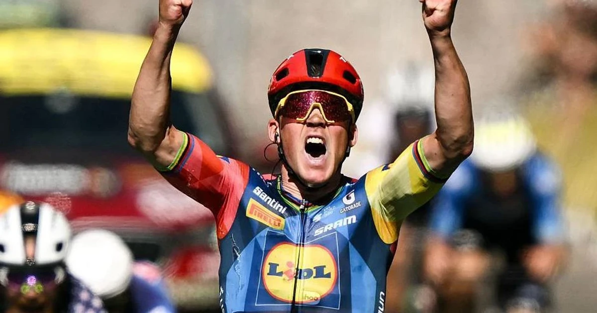 Pedersen wins Tour de France stage 4 as Traeen takes yellow jersey