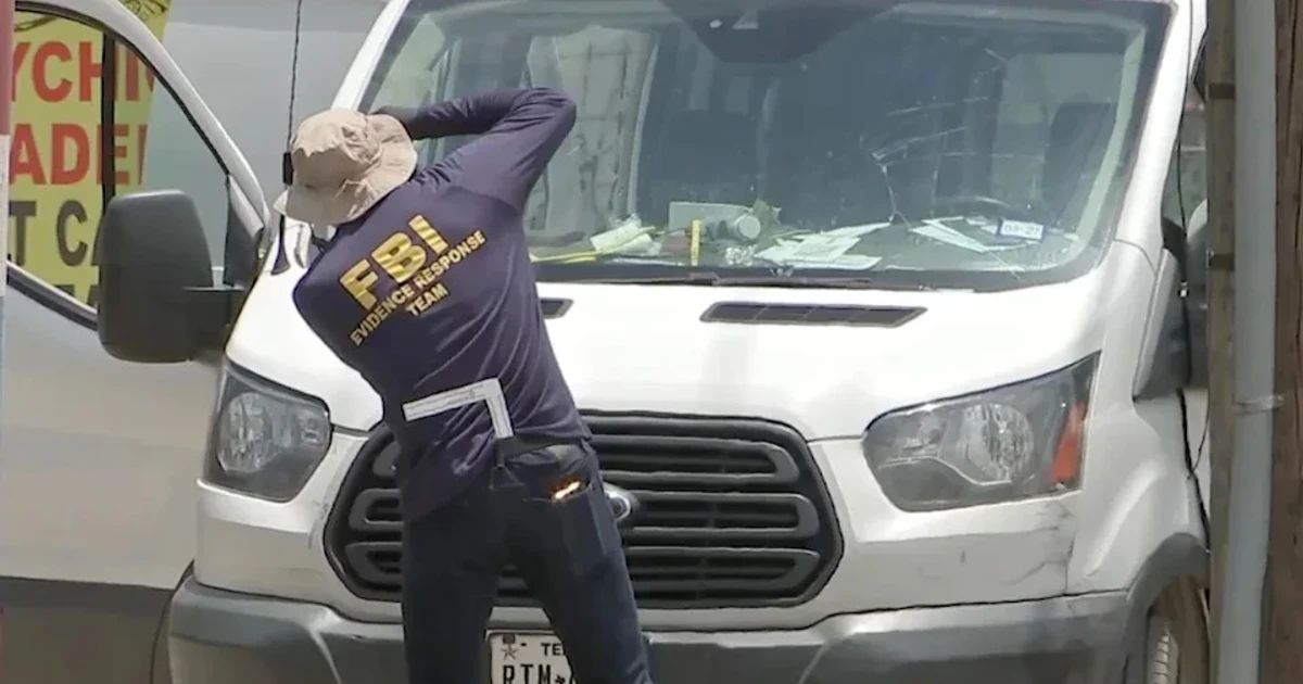 ICE agent shoots man during Houston immigration stop, FBI investigates