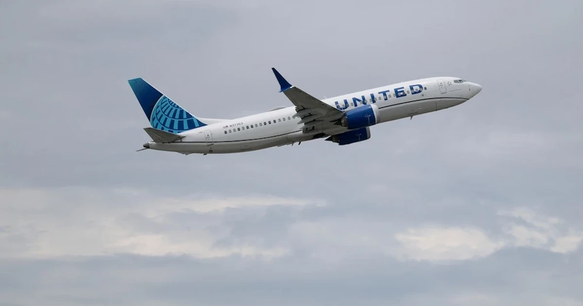 Judge denies United bid to toss window-seat lawsuit