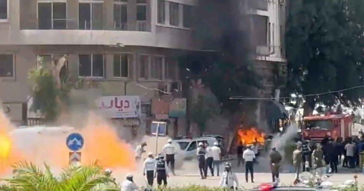 Damascus blasts shadow Macron visit, militants kill nine police in Pakistan