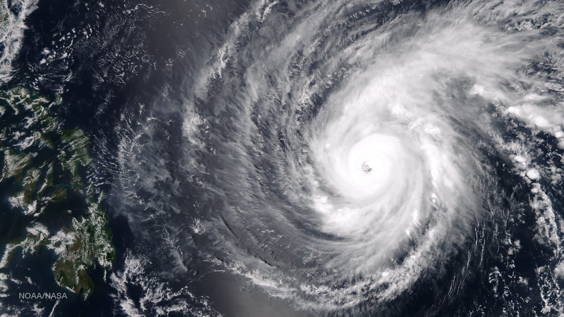 Typhoon Maysak — Wikimedia Commons