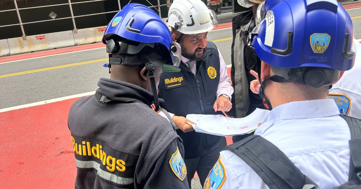 Midtown Manhattan high-rise evacuated after columns buckle, floors sag