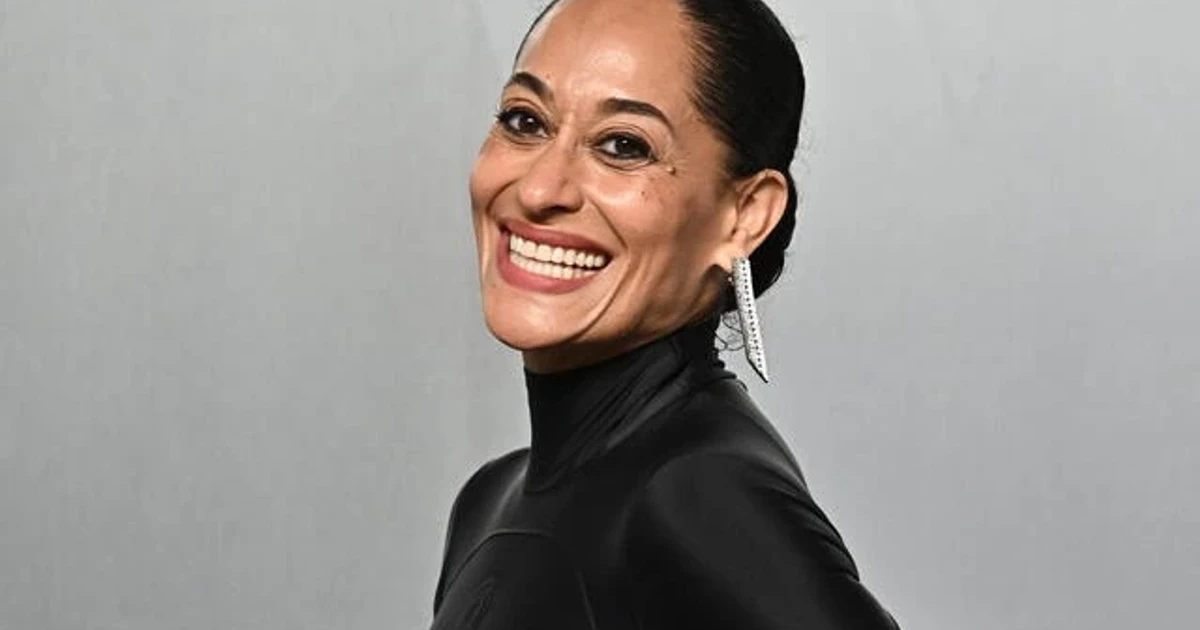 Tracee Ellis Ross brings audience participation to Broadway debut