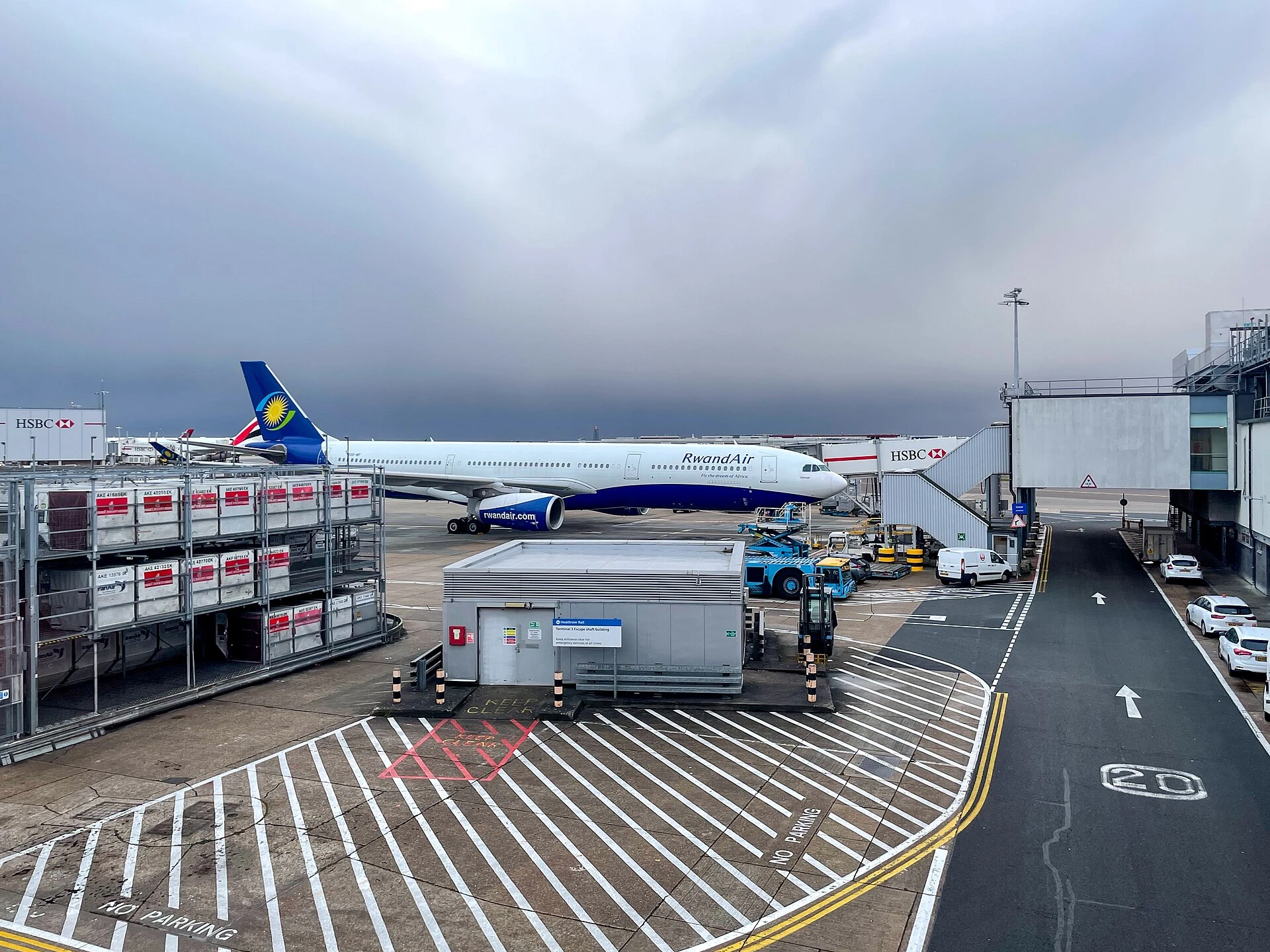 Airbus — Wikimedia Commons