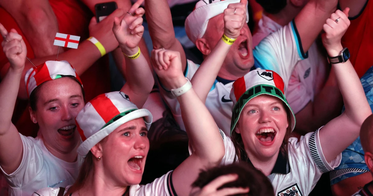 Starmer hints at extra bank holiday if England win World Cup