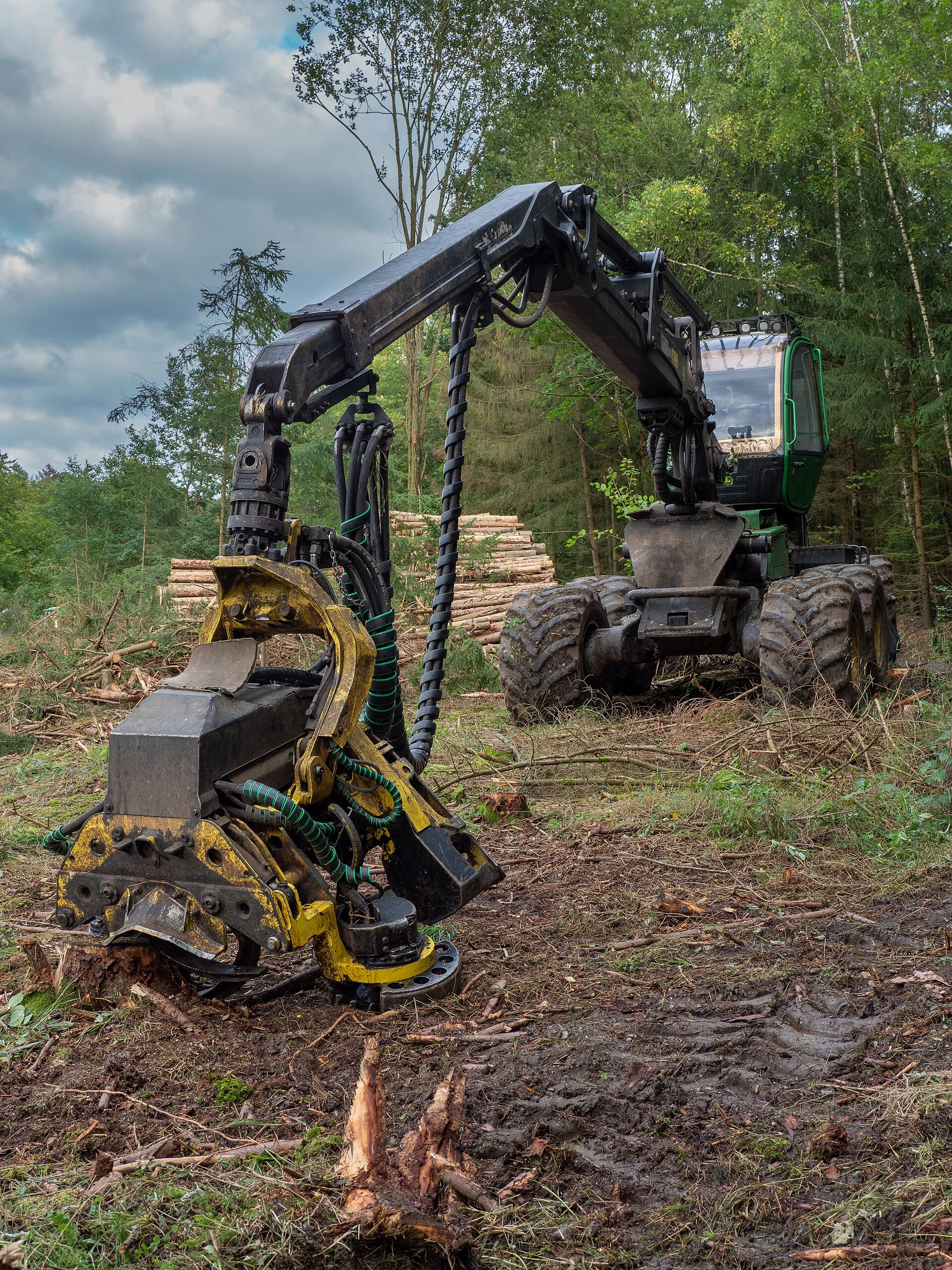Deere — Wikimedia Commons
