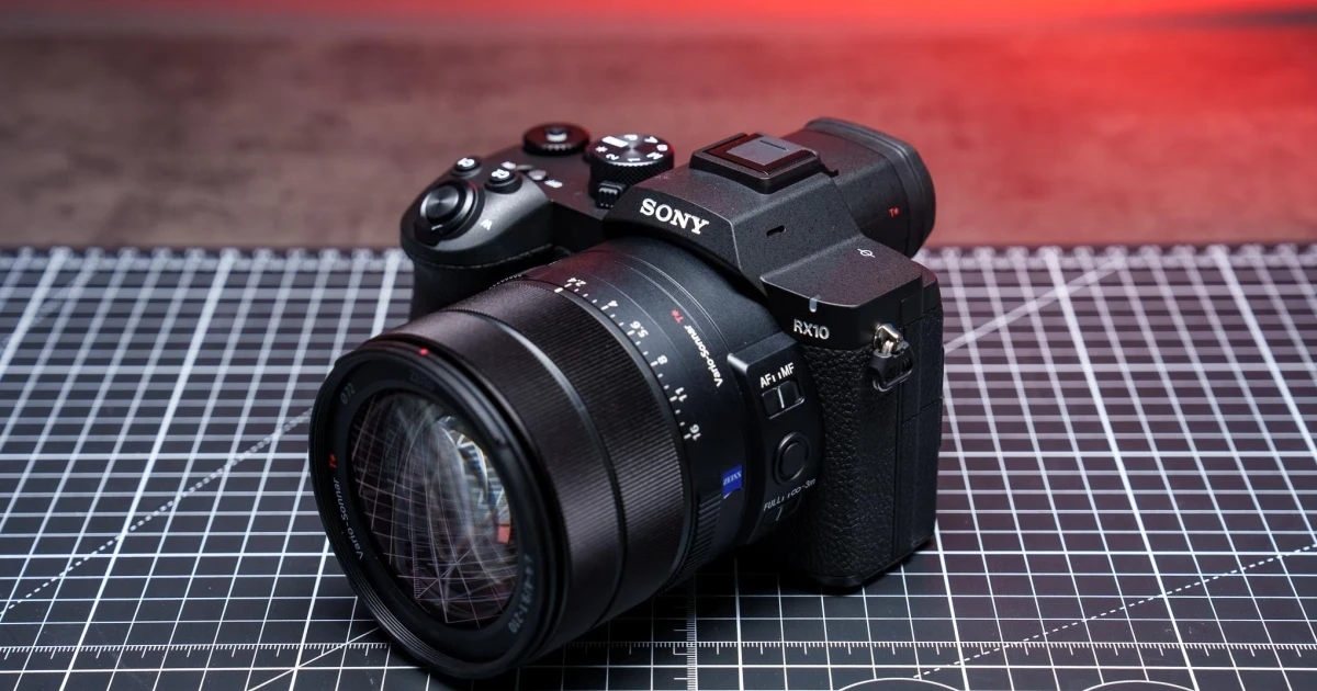Sony revives RX10 superzoom camera after nine-year hiatus
