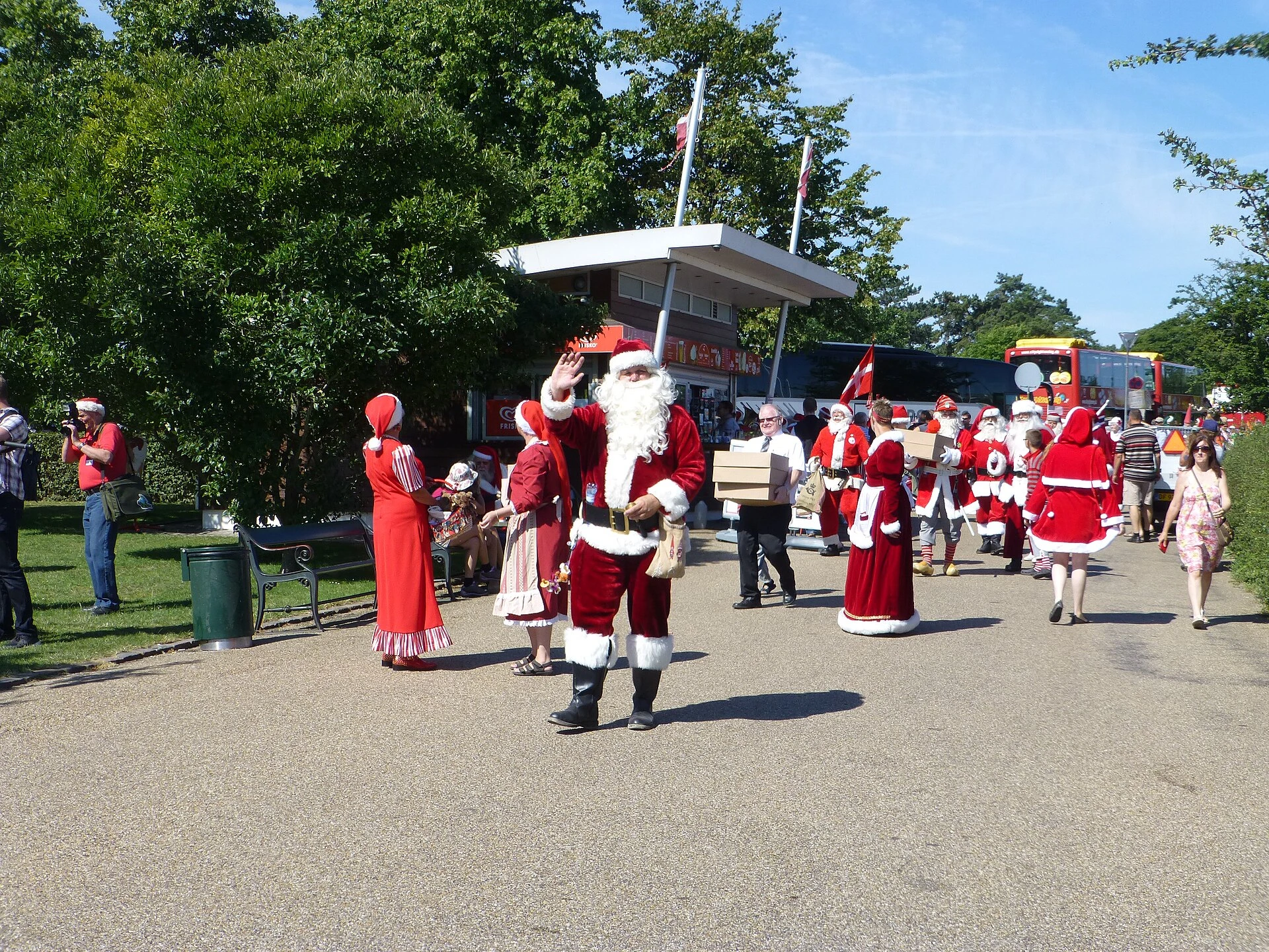World Santa Claus Congress — Wikimedia Commons