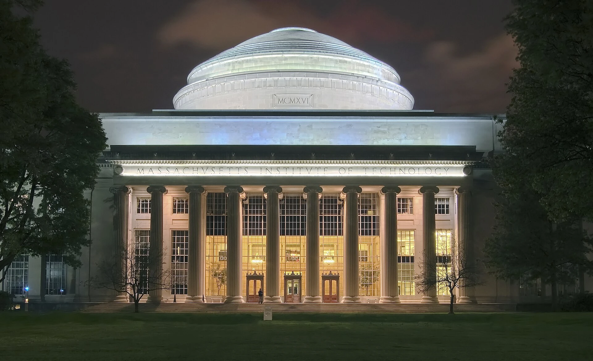 Massachusetts Institute of Technology (MIT) — Wikimedia Commons