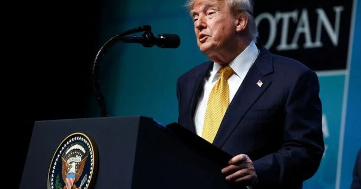 U.S. senators reach deal to advance tougher Russia sanctions bill