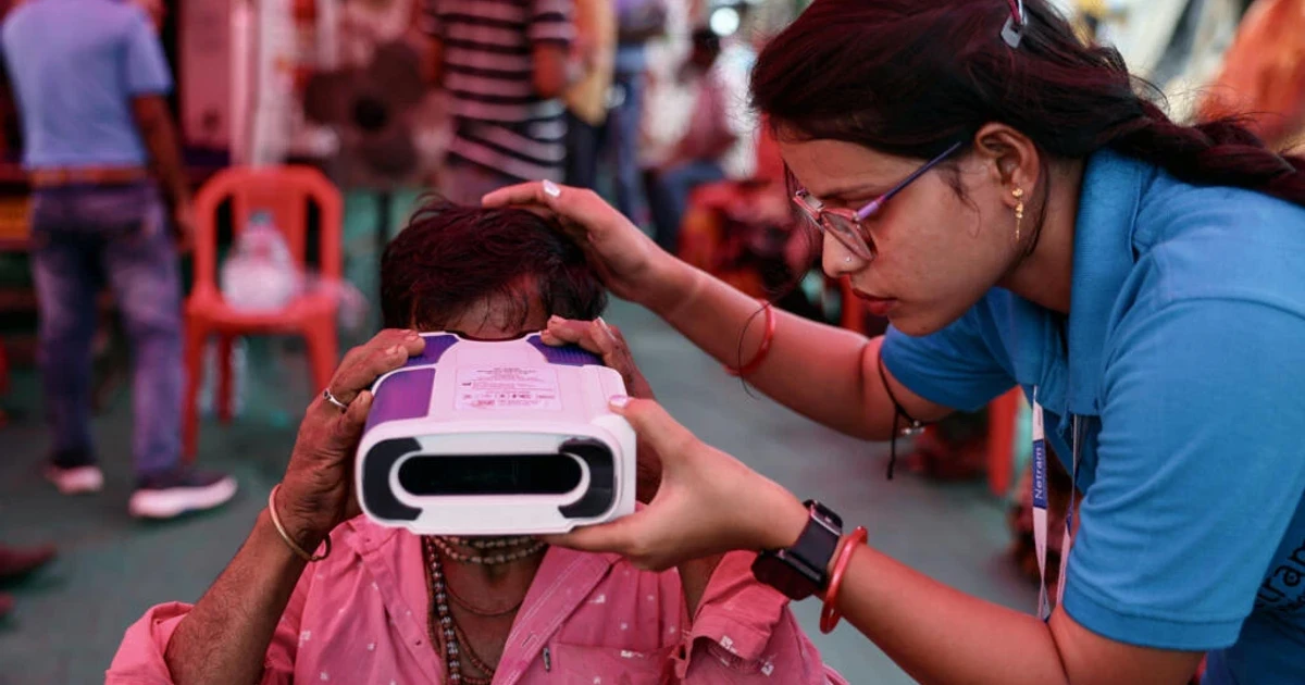 India’s post offices begin offering eye tests to expand access to glasses