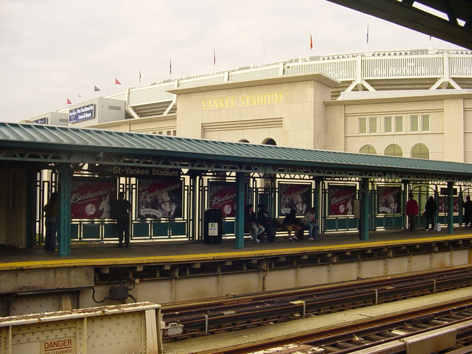 Yankee Stadium — Wikimedia Commons