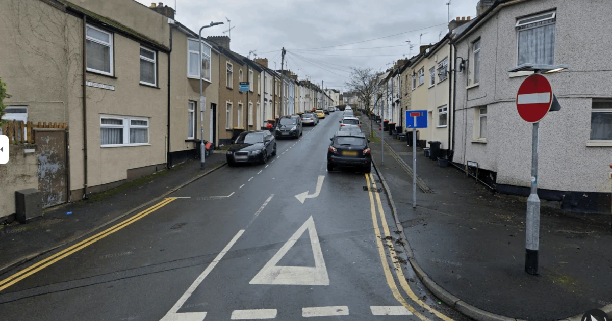 Police shoot man after crossbow threat in Newport