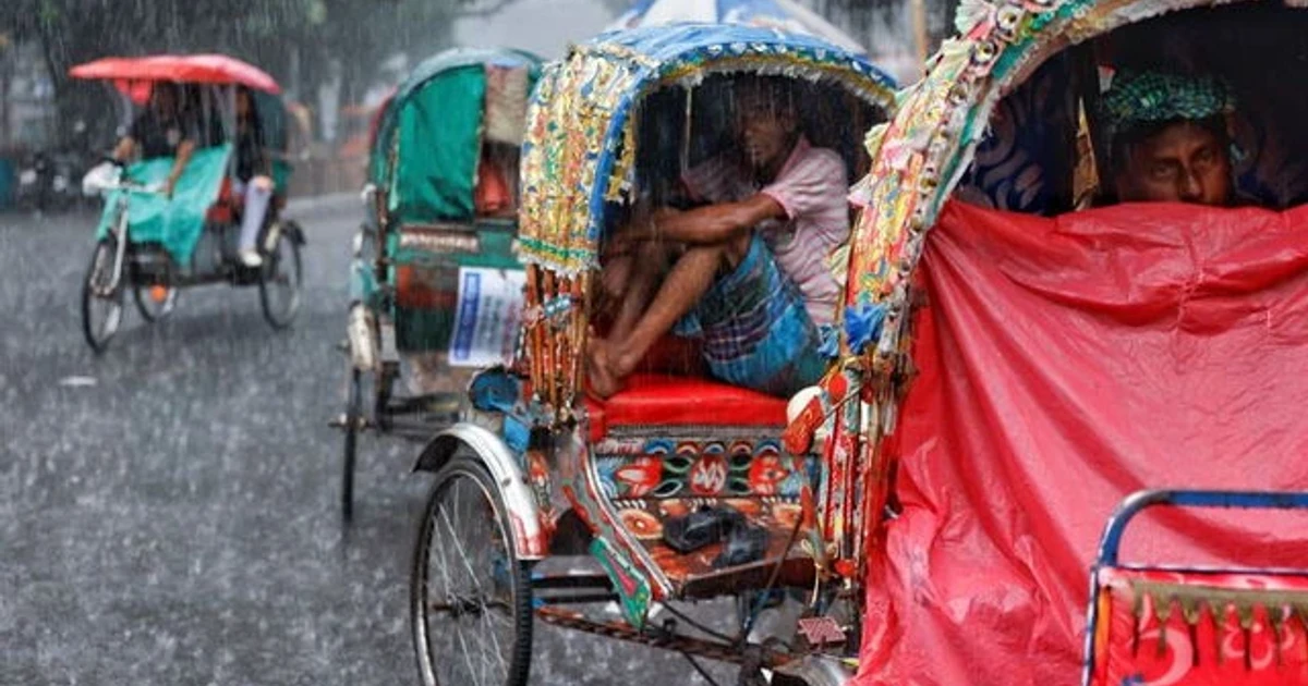 Monsoon floods in Bangladesh kill 44, strand over a million people