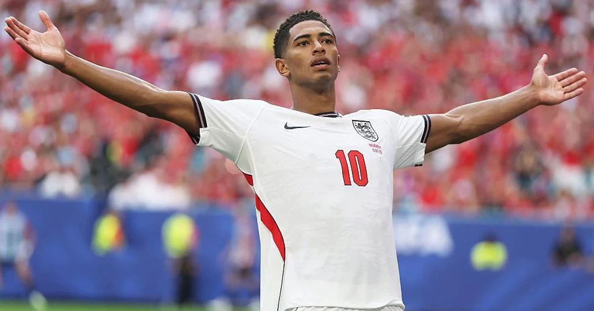 Bellingham stars as England rout Iran in World Cup opener