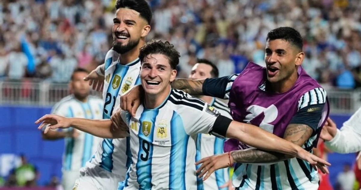 Scaloni leads Argentina into World Cup semifinal against England