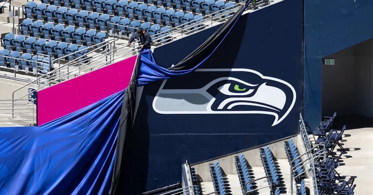 Khosla-led group buys Seahawks in record $9.612 billion deal